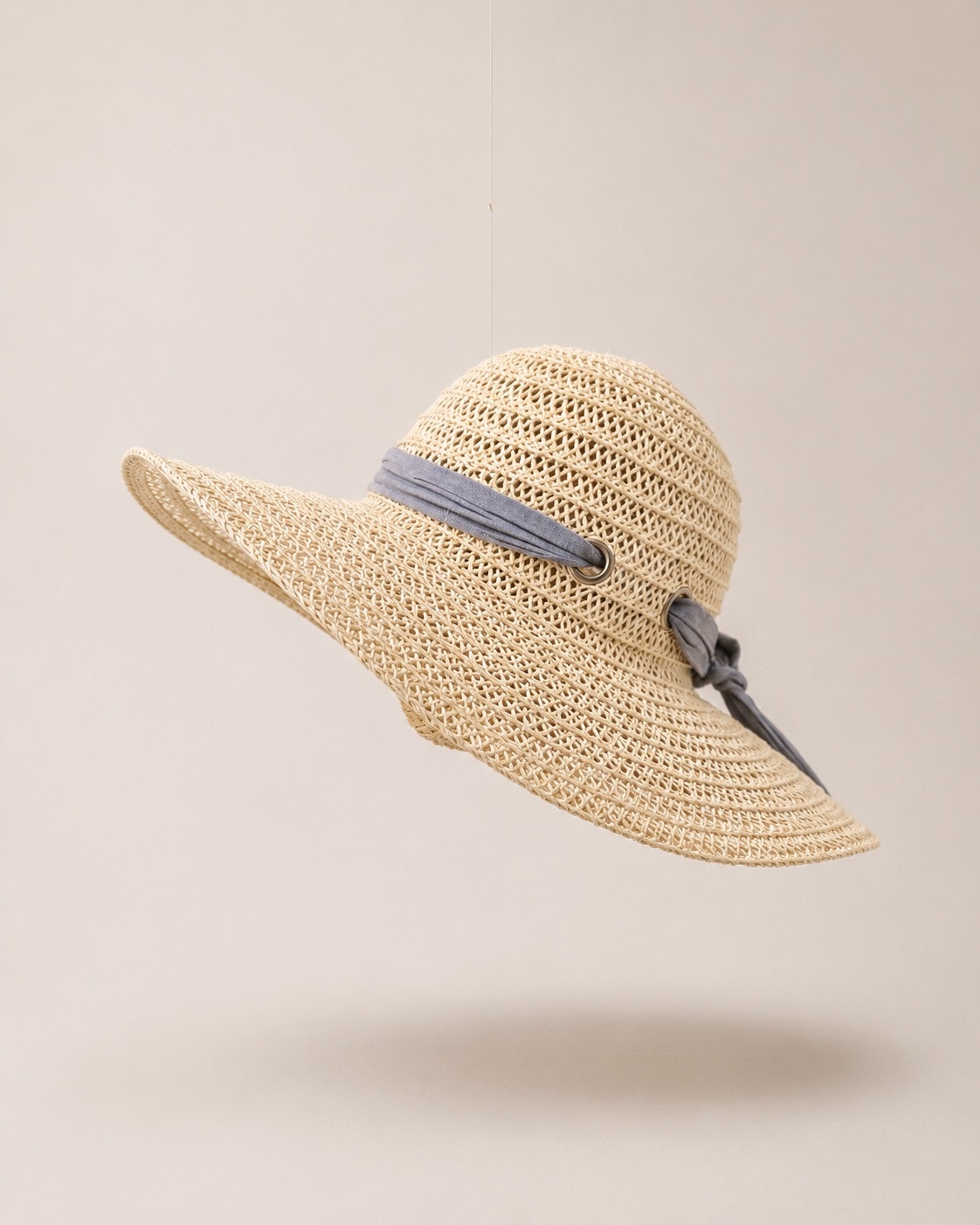 Women’s Wide Brim Sun Hat Beige Straw Hat Gray Ribbon Accent One Size Beach